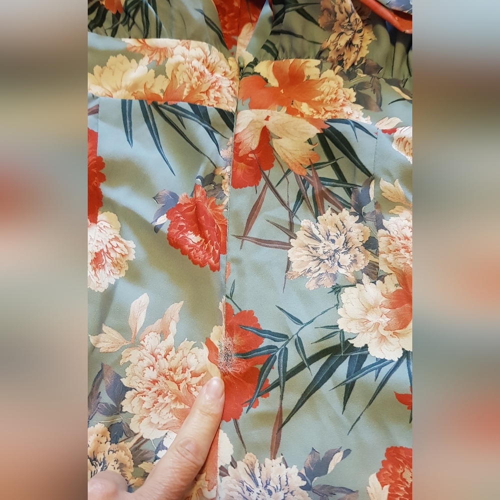 🌷Host Pick🌷Sheike Awakenings blue floral wide leg jumpsuit *Note minor flaws* - Picture 5 of 13